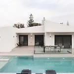 De Reve Villa *